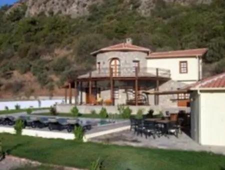 Villa Zu Verkaufen In Dalyan In 3500M2 Grundstück