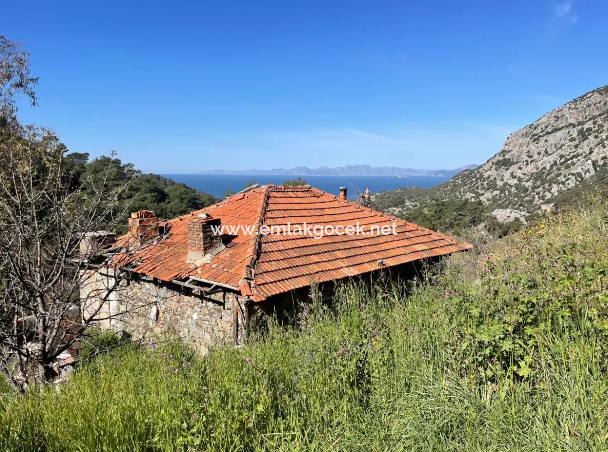 Village House For Sale In 4,400M2 Land With Full Sea View In Gökbel