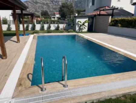 Dalyan'da 4+1 Satılık Villa