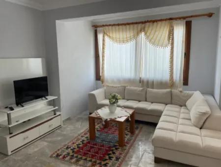 Akçapınar'da Deniz Manzaralı Satılık 6+1 Villa